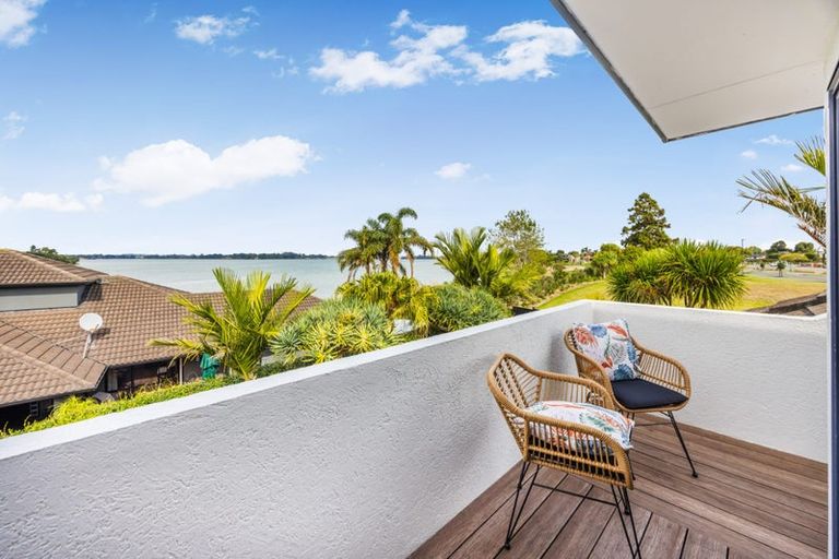 Photo of property in 62 Keywella Drive, Conifer Grove, Takanini, 2112