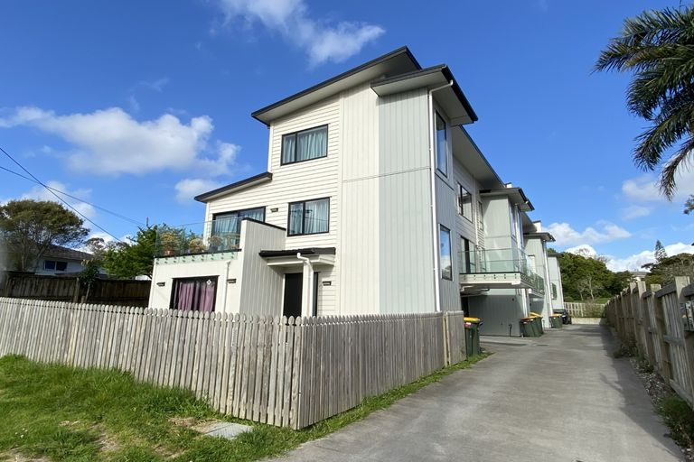 Photo of property in 7 Apple Lane, Henderson, Auckland, 0610