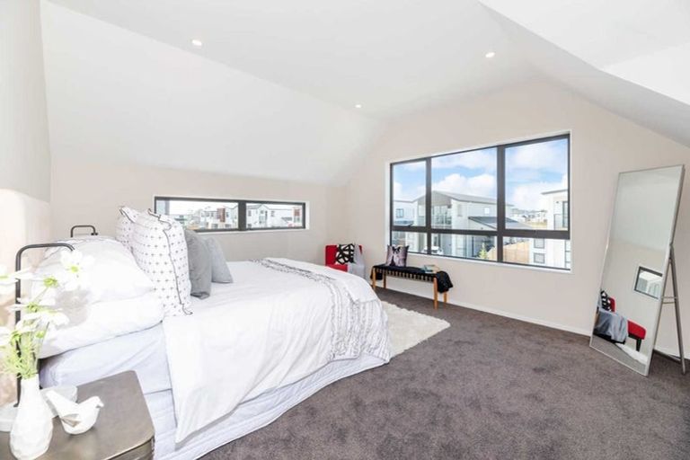 Photo of property in 18 Myland Drive, Hobsonville, Auckland, 0616