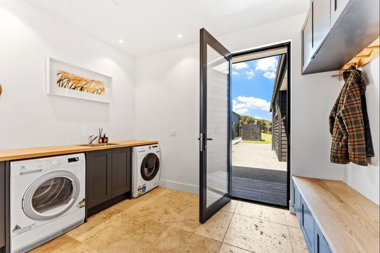 Photo of property in 79 Bishop Lane, Tawharanui Peninsula, Matakana, 0986