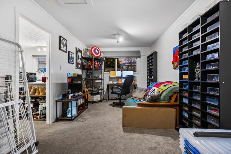 Photo of property in 3/29 Garelja Road, Henderson, Auckland, 0612