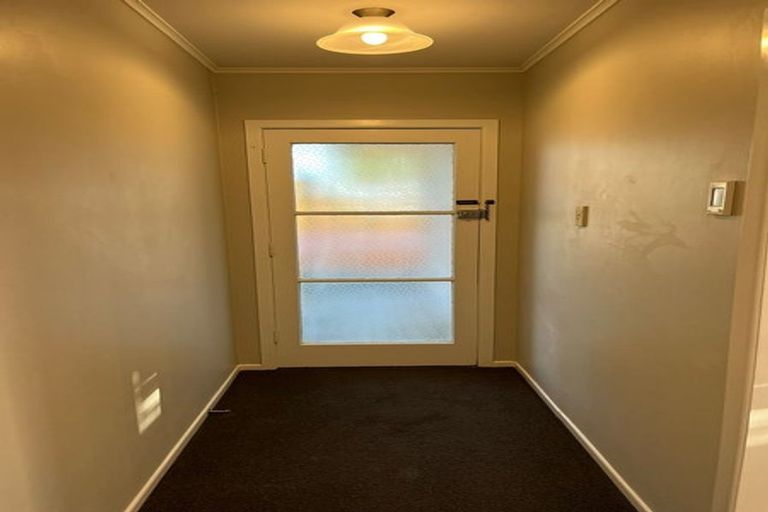 Photo of property in 27 Nevada Road, Silverdale, Hamilton, 3216