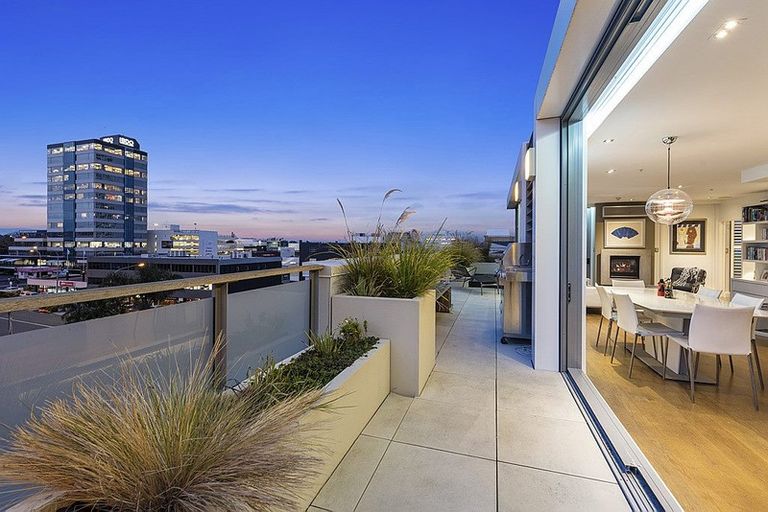 Photo of property in Maison Apartments, 501/16 Huron Street, Takapuna, Auckland, 0622
