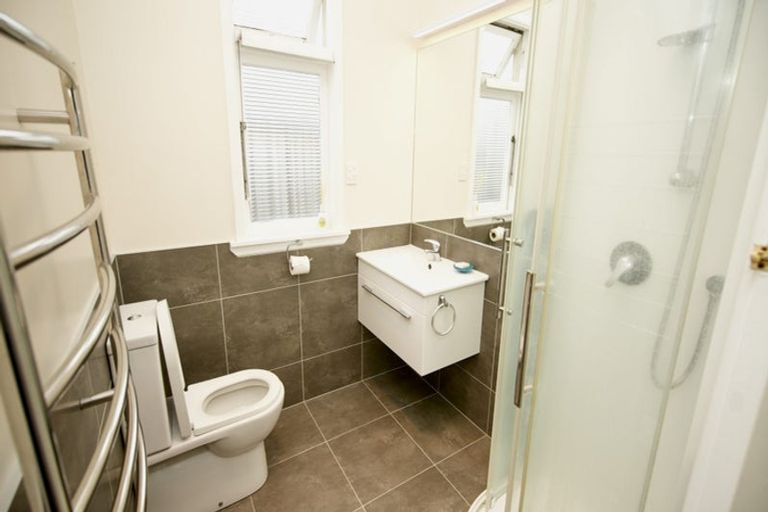 Photo of property in 16 Rata Street, Roslyn, Palmerston North, 4414