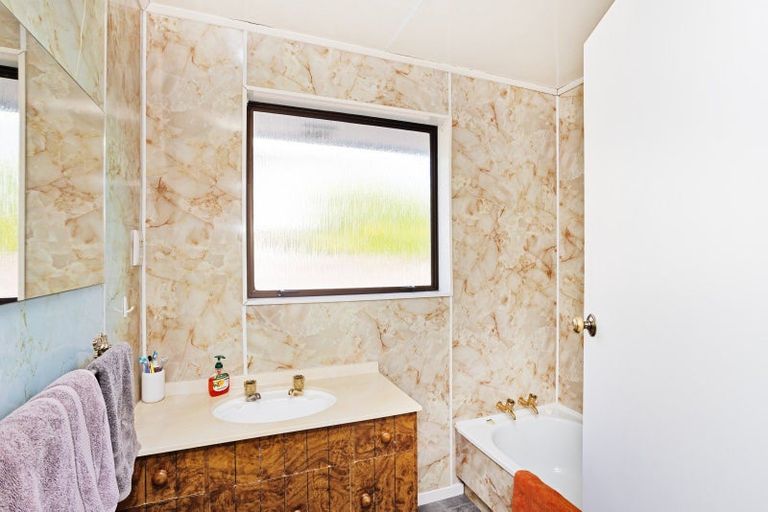 Photo of property in 90 Lowe Street, Avenal, Invercargill, 9810