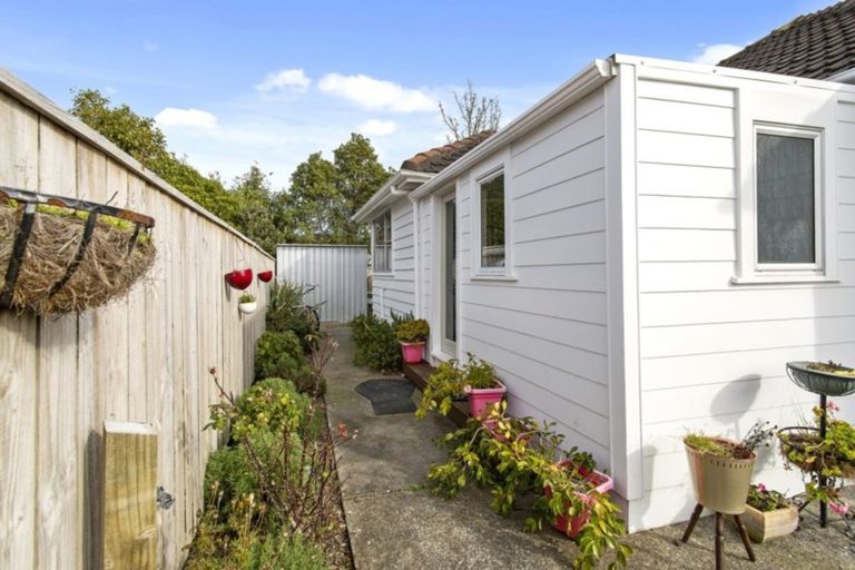 Photo of property in 2/147 Stokes Valley, Stokes Valley, Lower Hutt, 5019