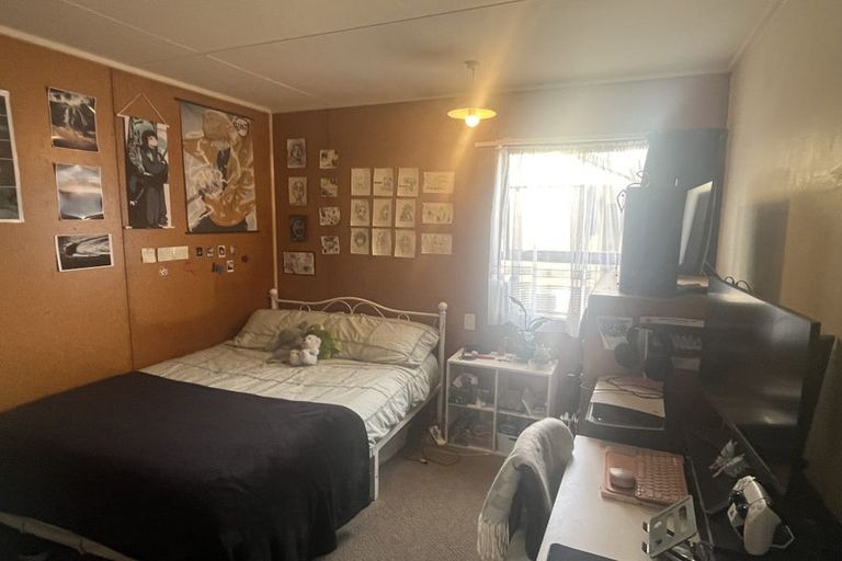 Photo of property in 2/494 Ferguson Street, Palmerston North, 4410