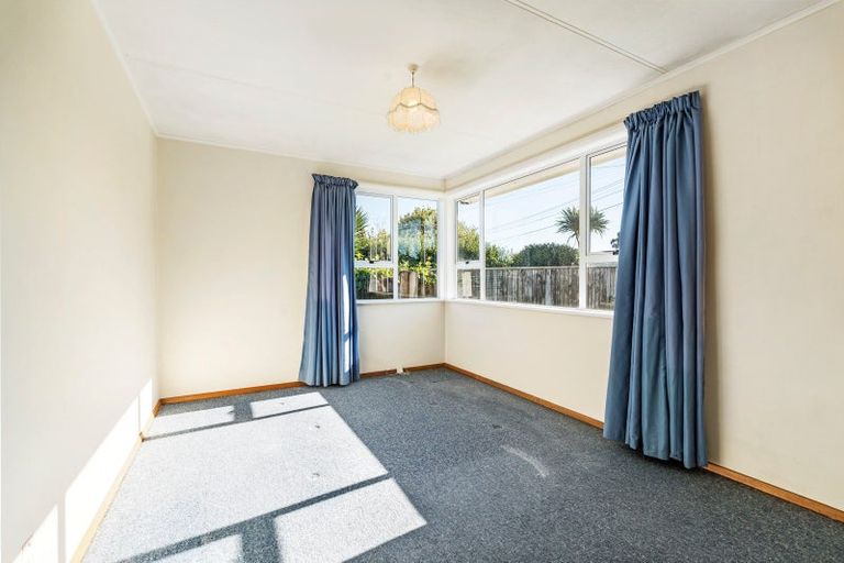 Photo of property in 15 Marama Crescent, Spotswood, New Plymouth, 4310