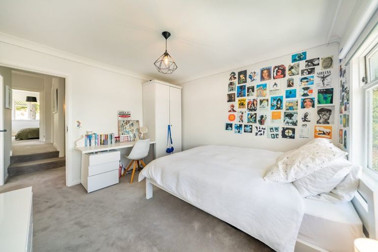 Photo of property in 12 Cheviot Road, Lowry Bay, Lower Hutt, 5013