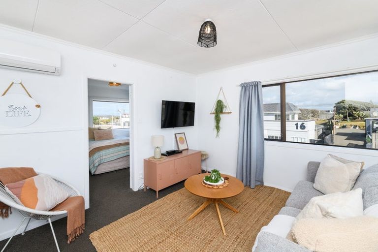 Photo of property in 21 Ocean Beach Street, Foxton Beach, Foxton, 4815