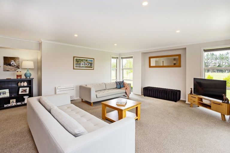 Photo of property in 152 Moore Road, Lorneville, Invercargill, 9874