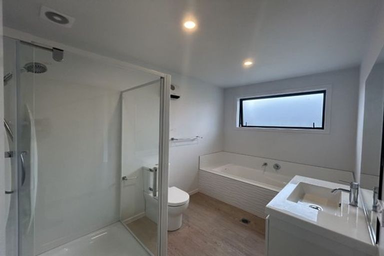 Photo of property in 51 Howden Drive, Jacks Point, 9371