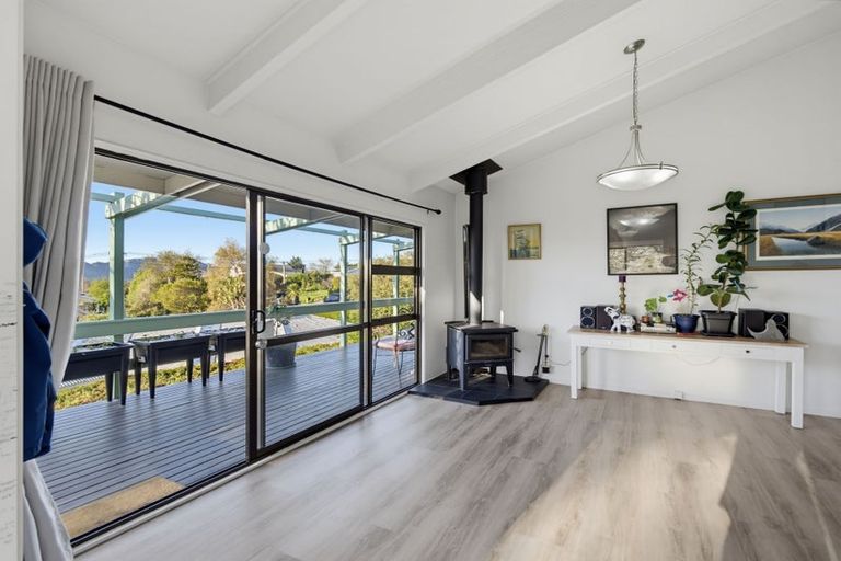 Photo of property in 55 Ranui Crescent, Diamond Harbour, Lyttelton, 8971