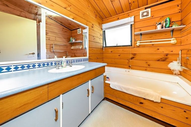 Photo of property in 13 Eterna Place, Clover Park, Auckland, 2019