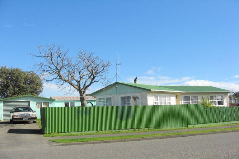 Photo of property in 10 Cargill Street, Levin, 5510
