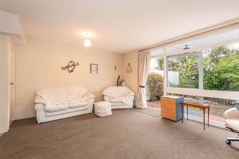 Photo of property in 5/99 Aikmans Road, Merivale, Christchurch, 8014