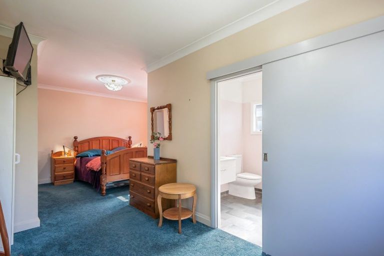 Photo of property in 49 George Street, Levin, 5510