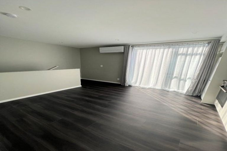 Photo of property in 2/40a Dudley Street, Hutt Central, Lower Hutt, 5010
