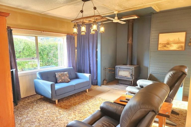 Photo of property in 24 Brodie Street, Blackball, 7804