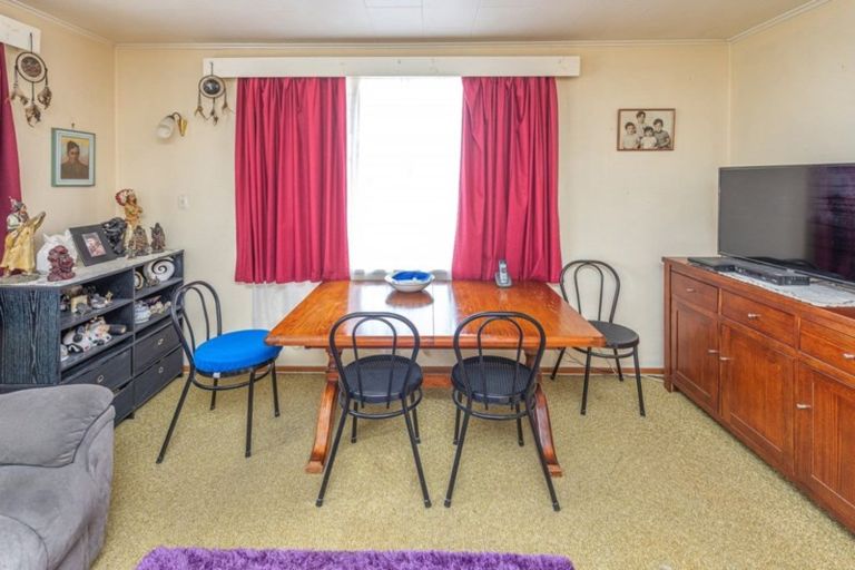 Photo of property in 35 Moore Avenue, Tawhero, Whanganui, 4501