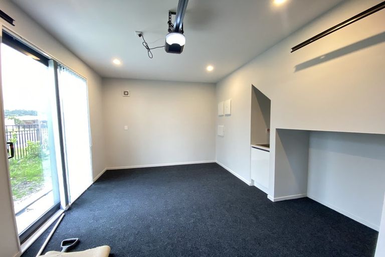Photo of property in 36 Tihema Lane, Westgate, Auckland, 0614