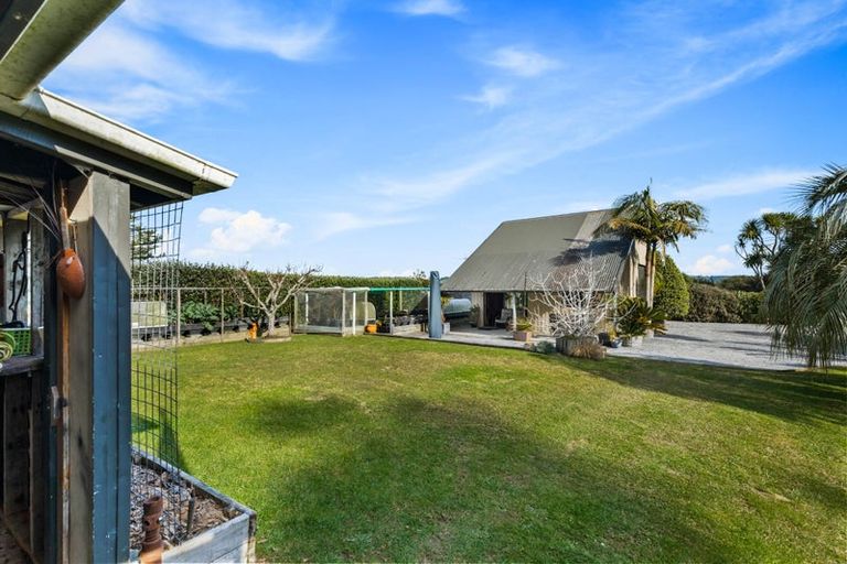 Photo of property in 93 Hamilton Road, Waimauku, 0881
