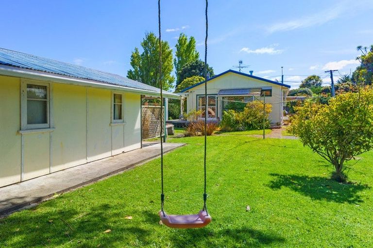 Photo of property in 56 Te Moana Road, Waikanae Beach, Waikanae, 5036
