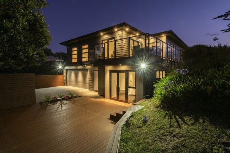 Photo of property in 23 Groves Road, Raumati Beach, Paraparaumu, 5032