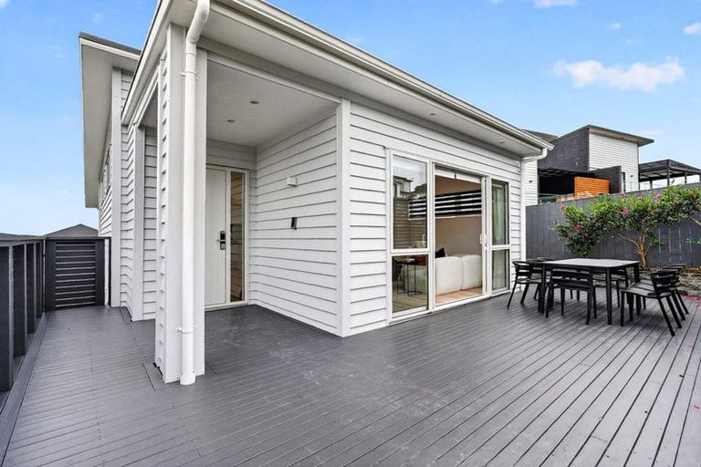 Photo of property in 41 Ascension Crescent, Orewa, 0931