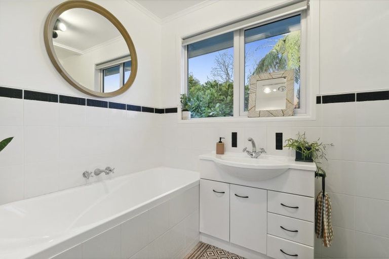 Photo of property in 34a Poto Road, Normandale, Lower Hutt, 5010