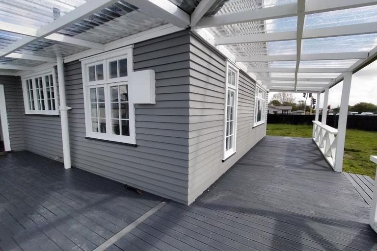 Photo of property in 1006 Tremaine Avenue, Roslyn, Palmerston North, 4414