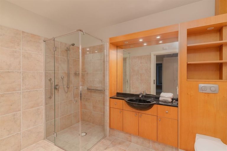 Photo of property in 141 Hackthorne Road, Cashmere, Christchurch, 8022