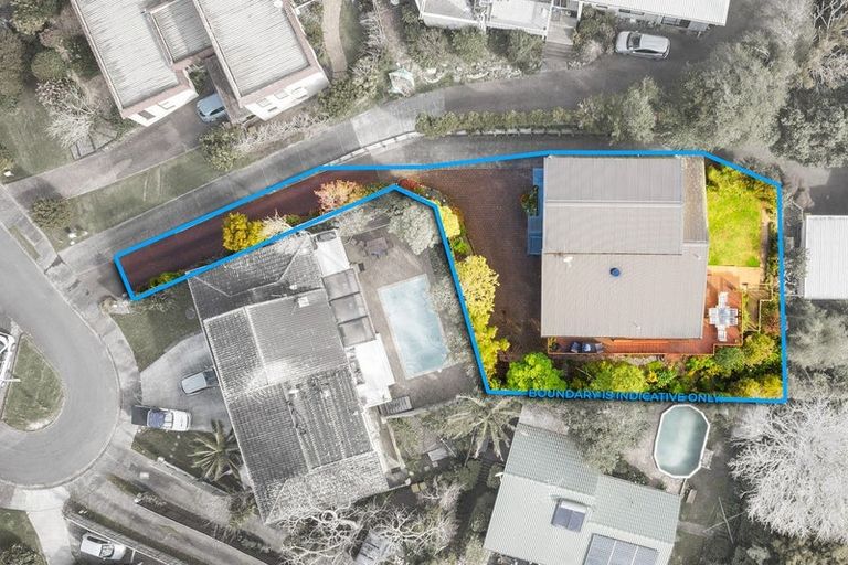 Photo of property in 19 Robin Lane, Browns Bay, Auckland, 0630