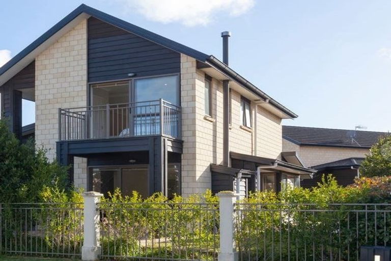 Photo of property in 3 Bluewater Place, Paraparaumu, 5032