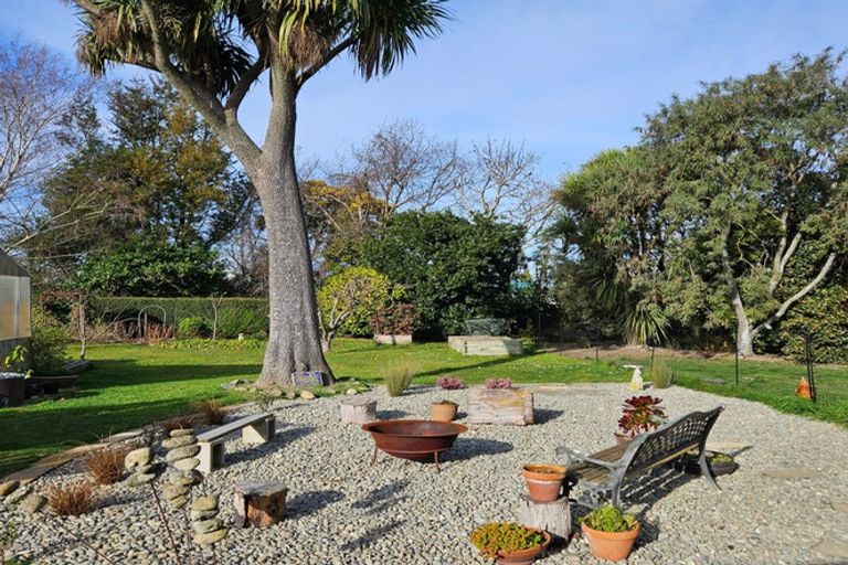 Photo of property in 7 Point Bush Road, Waimate, 7924