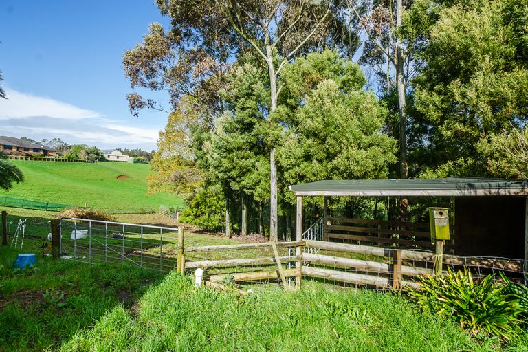 Photo of property in 28 Whangarata Road, Tuakau, 2121