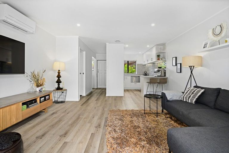 Photo of property in 7/133 Ennis Avenue, Pakuranga Heights, Auckland, 2010