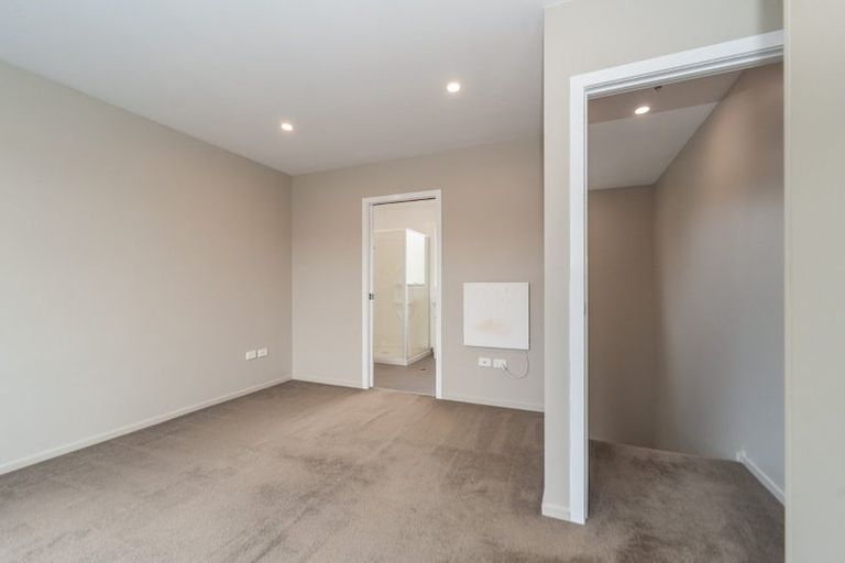 Photo of property in 1/464 Adelaide Road, Berhampore, Wellington, 6023