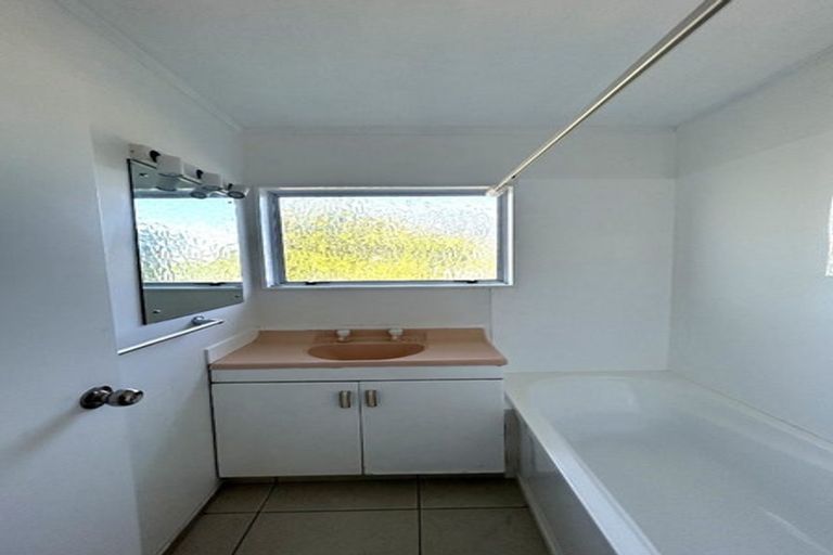 Photo of property in 52a Osprey Drive, Welcome Bay, Tauranga, 3112