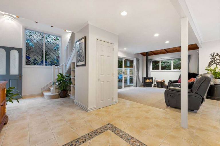 Photo of property in 4 Kitewaho Road, Swanson, Auckland, 0816