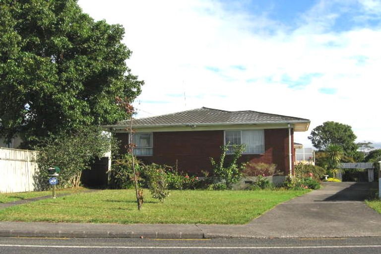 Photo of property in 2/149 View Road, Sunnyvale, Auckland, 0612