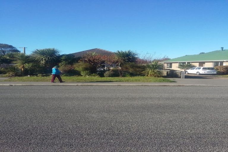 Photo of property in 420 Bower Avenue, Parklands, Christchurch, 8083