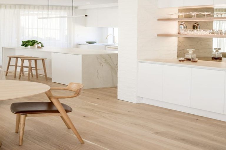 Photo of property in 17 Pitau Road, Mount Maunganui, 3116