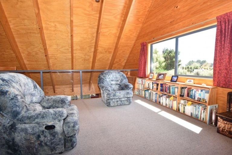 Photo of property in 75 Costley Street West, Carterton, 5713