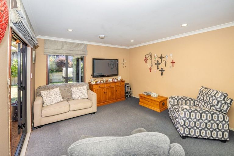 Photo of property in 37 Bramley Drive, Rototuna, Hamilton, 3210