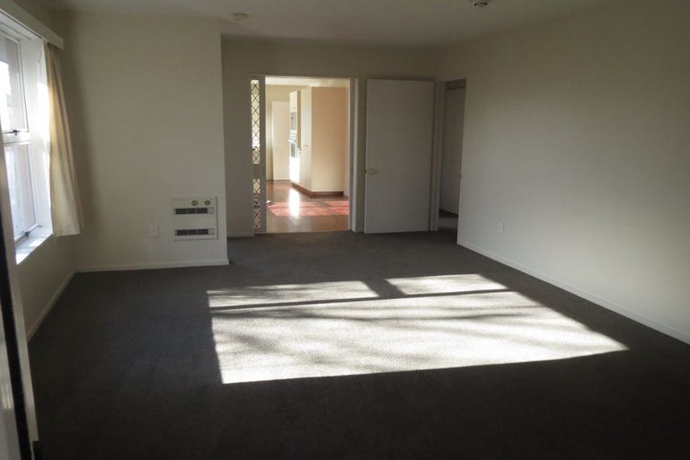 Photo of property in 1/4 Solway Avenue, Ilam, Christchurch, 8041