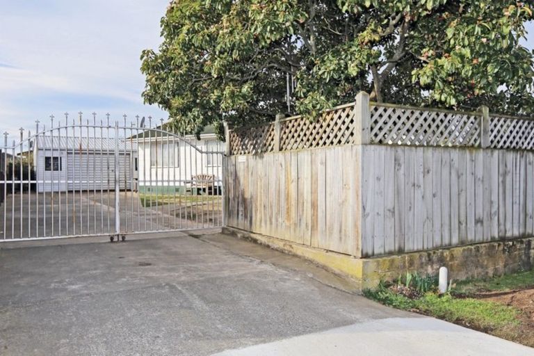 Photo of property in 16 Weddell Street, Flaxmere, Hastings, 4120