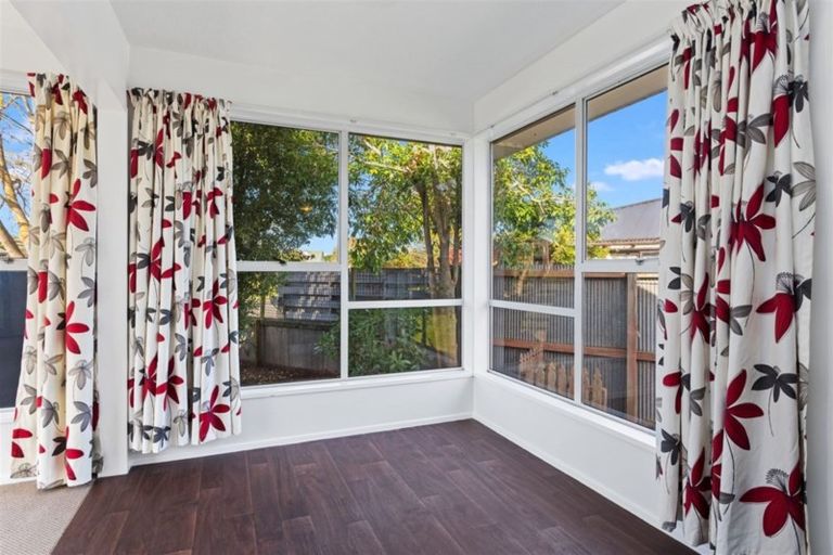 Photo of property in 51 Gibbs Drive, Woodend, 7610