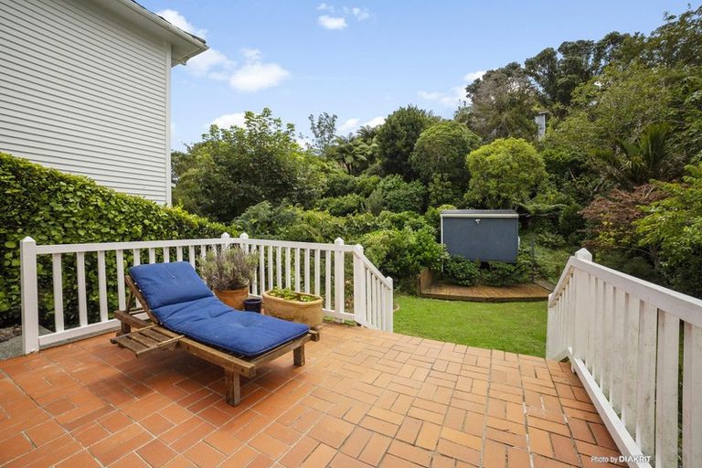 Photo of property in 16 Friend Street, Karori, Wellington, 6012