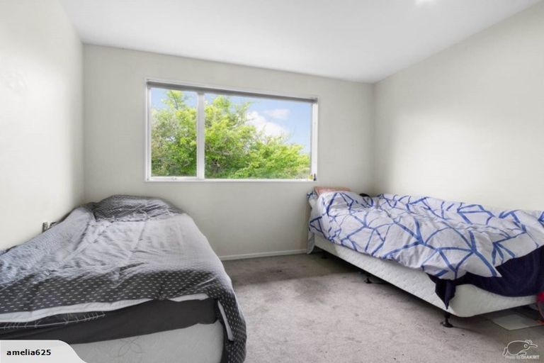 Photo of property in 7/45a Swanson Road, Henderson, Auckland, 0610